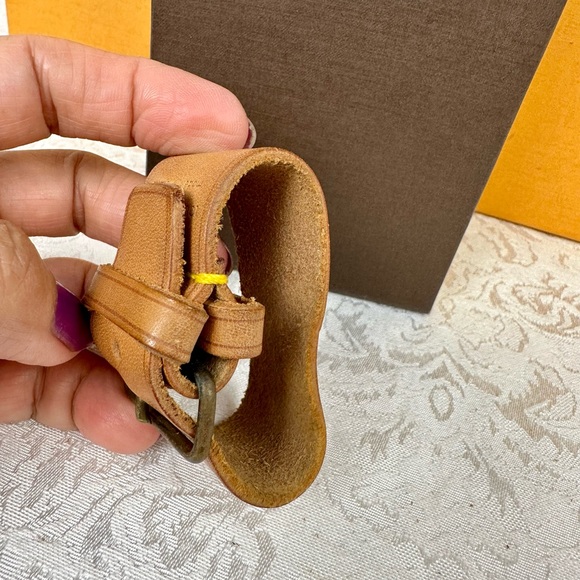 Preloved ✅LOUIS VUITTON ✅ Authentic Vachetta Leather Poignet Band - Picture 6 of 14